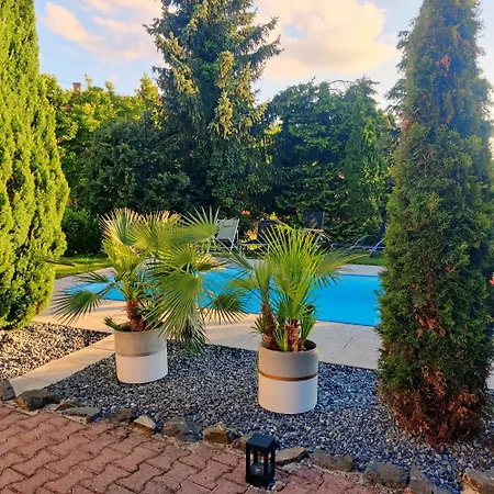 Πανσιόν Penzion Stranny 3*